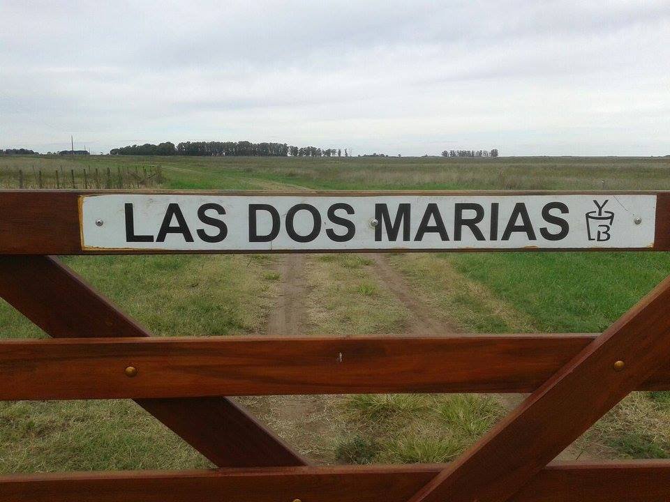 Tranquera Las Dos Marías